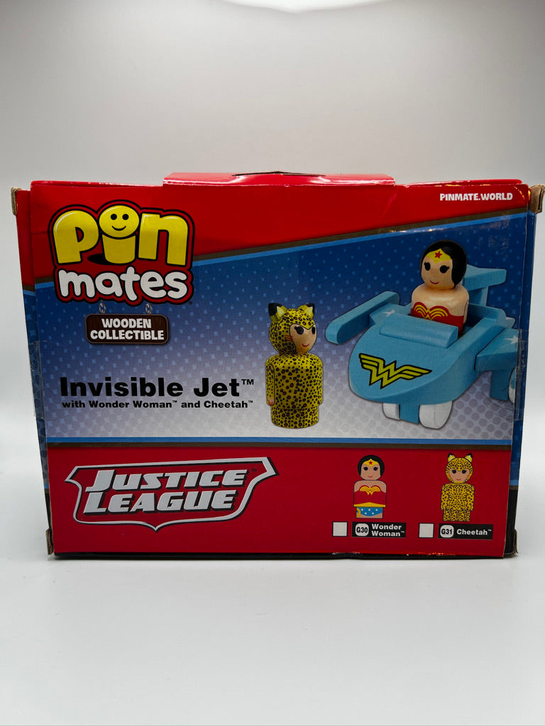 Wonder Woman Invisible Jet w/ WW and Cheetah Pin Mates Set - Convention Excl.