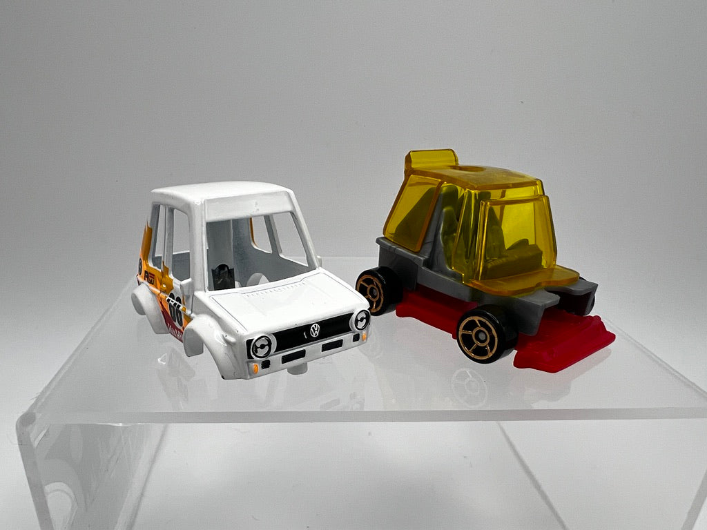 Hot Wheels Toon'd VW Golf MK1 (white) UNSPUN