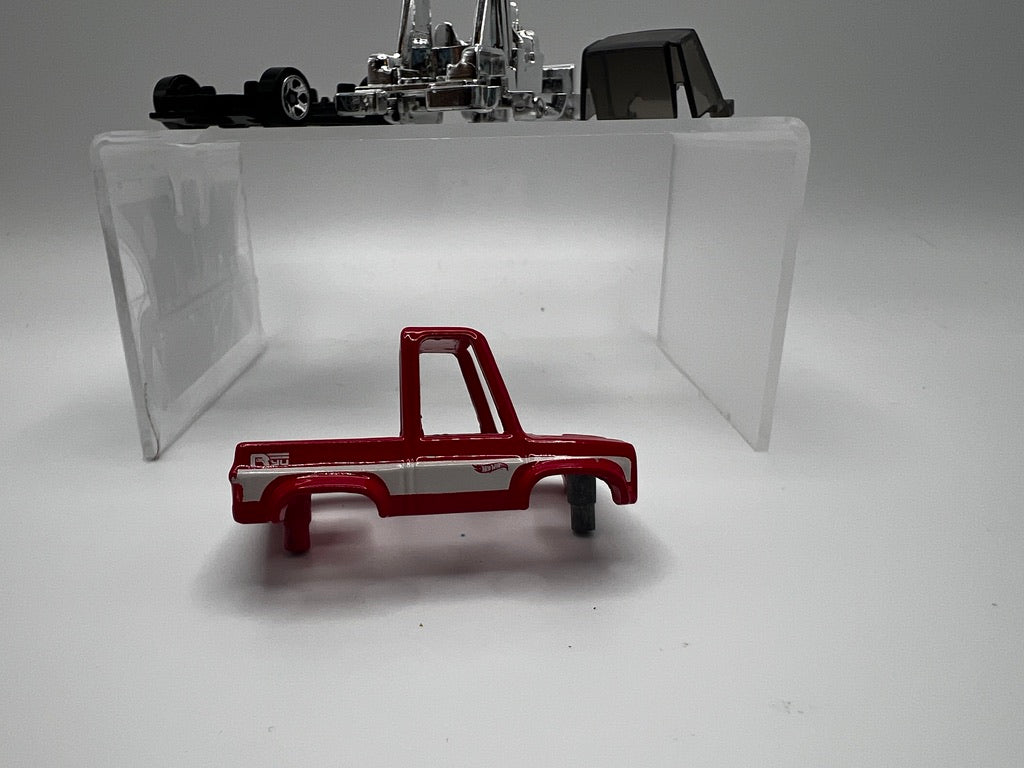 Hot Wheels Toon'd 83 Chevy Silverado (Red) UNSPUN w/loose model SET