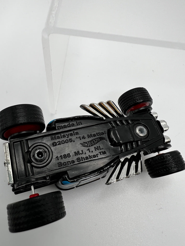 Hot Wheels Dream Garage Bone Shaker (Black w/factory spun real riders)
