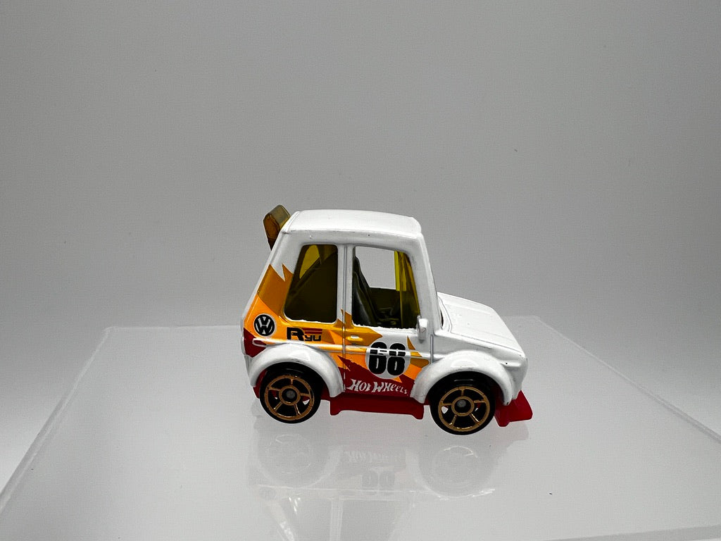Hot Wheels Toon'd VW Golf MK1 (white) UNSPUN