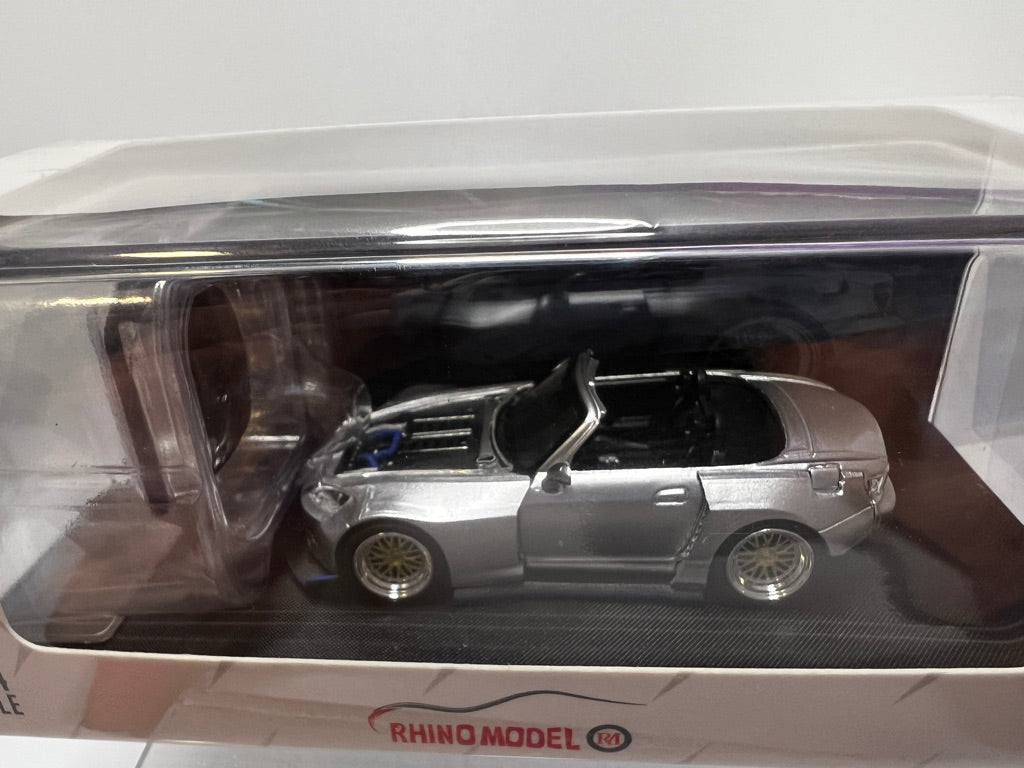 Rhino Model X Ghost Player Singer Turbo Study 930 GOLFE