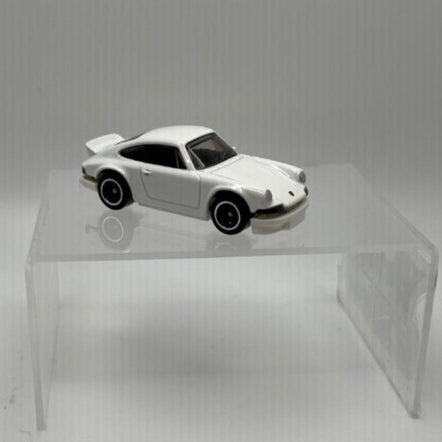 Hot Wheels 2023 Retro Racers - Porsche 911 Carrera RS 2.7 (Unspun)