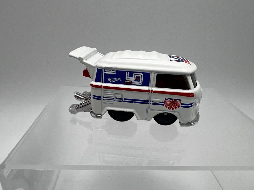 Hot Wheels Volkswagen 2012 Kool Kombi Magnus Walker (white) loose