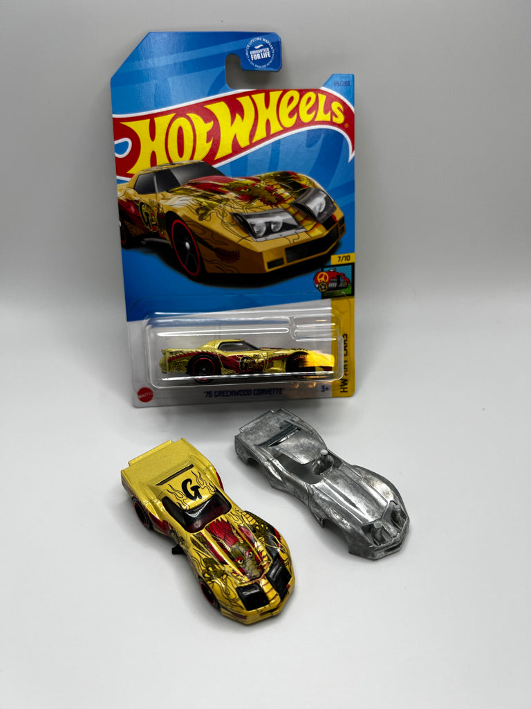 Hot Wheels HW Art Cars '76 Greenwood Corvette avec moulage en usine non filé et RAW