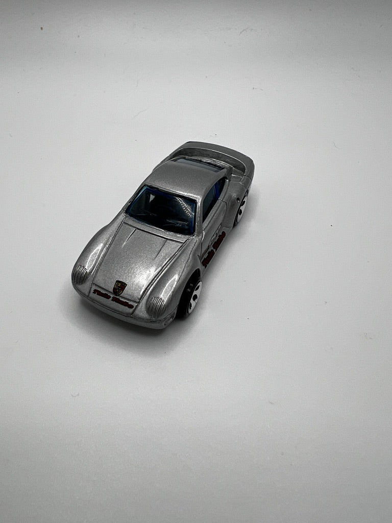 Hot Wheels 1999 Criss Cross Crash 5 pack Zamac - Porsche 959 Twin Turbo (excellent condition)