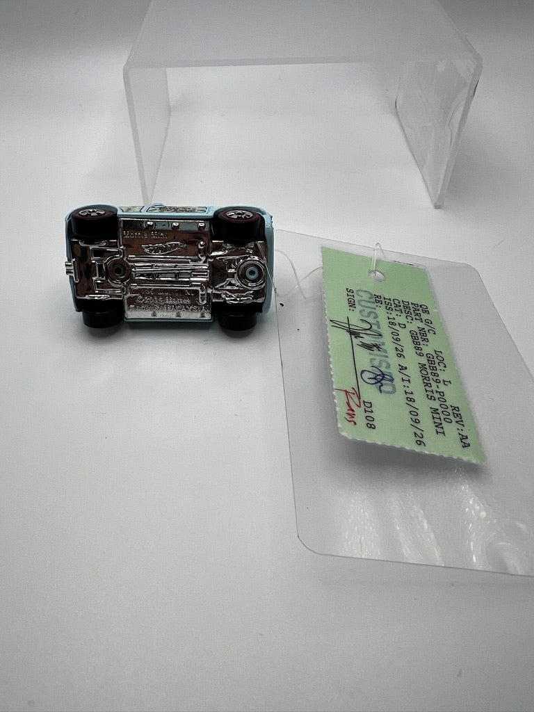Hot Wheels Throwback Series Morris Mini (Unspun, FEP with Factory Green Card)