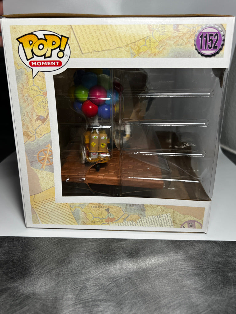 Funko Pop! Disney Moment - Up! - Carl & Ellie w/balloon cart (Box Lunch Exclusive)
