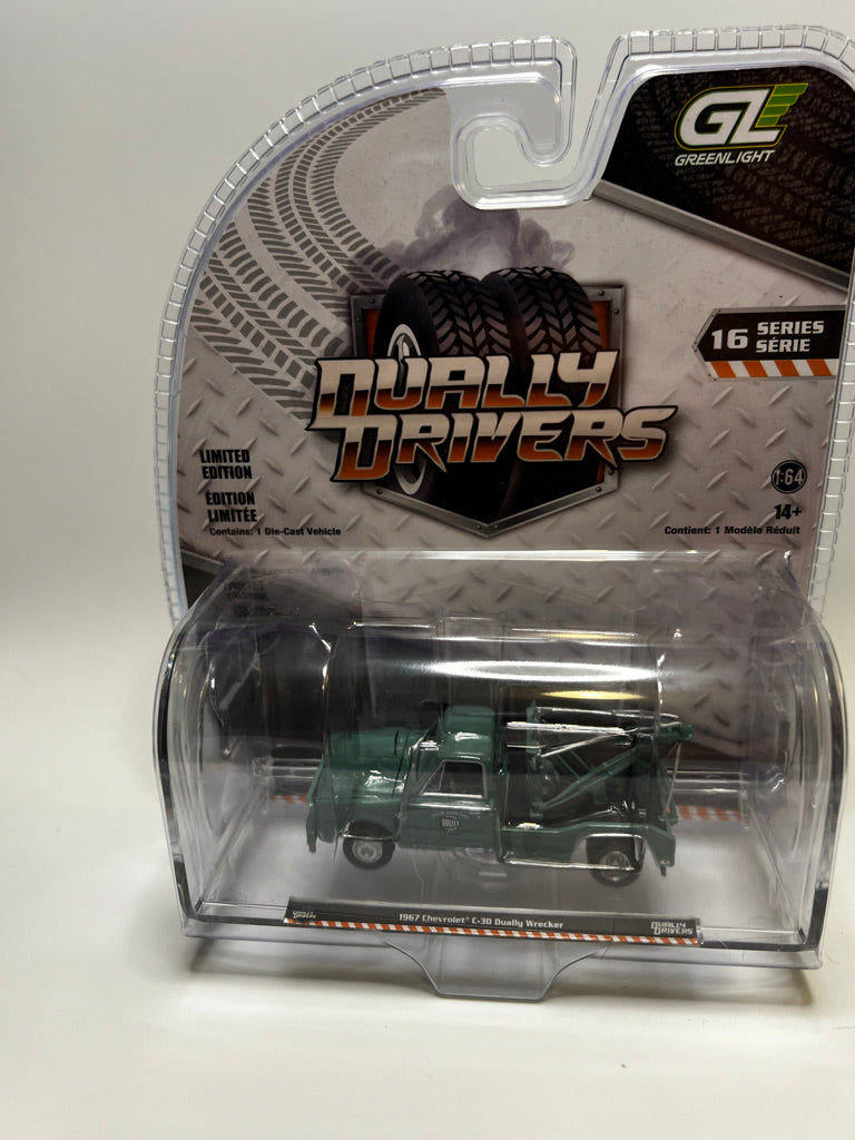 Greenlight Dually Drivers - Chevrolet C-30 Dually Wrecker 1969 (bleu et noir avec flammes)