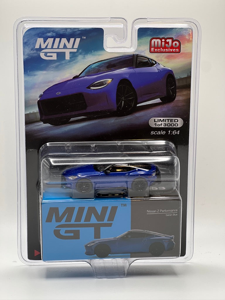 Mini GT Nissan Z Performance (bleu Seiran métallisé avec toit noir)