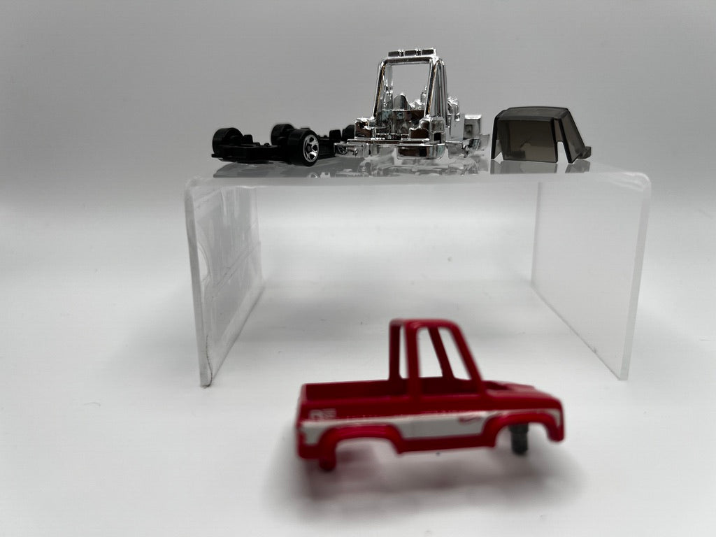 Hot Wheels Toon'd 83 Chevy Silverado (Red) UNSPUN w/loose model SET