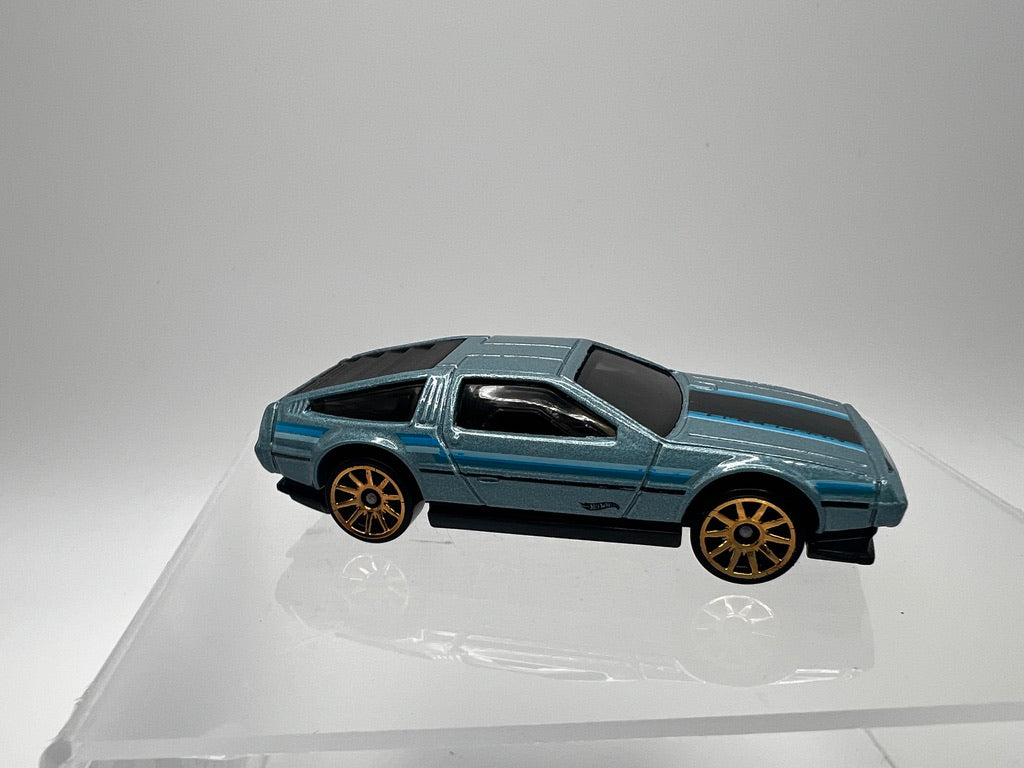 Hot Wheels The 80's - DMC Delorean (light blue) UNSPUN