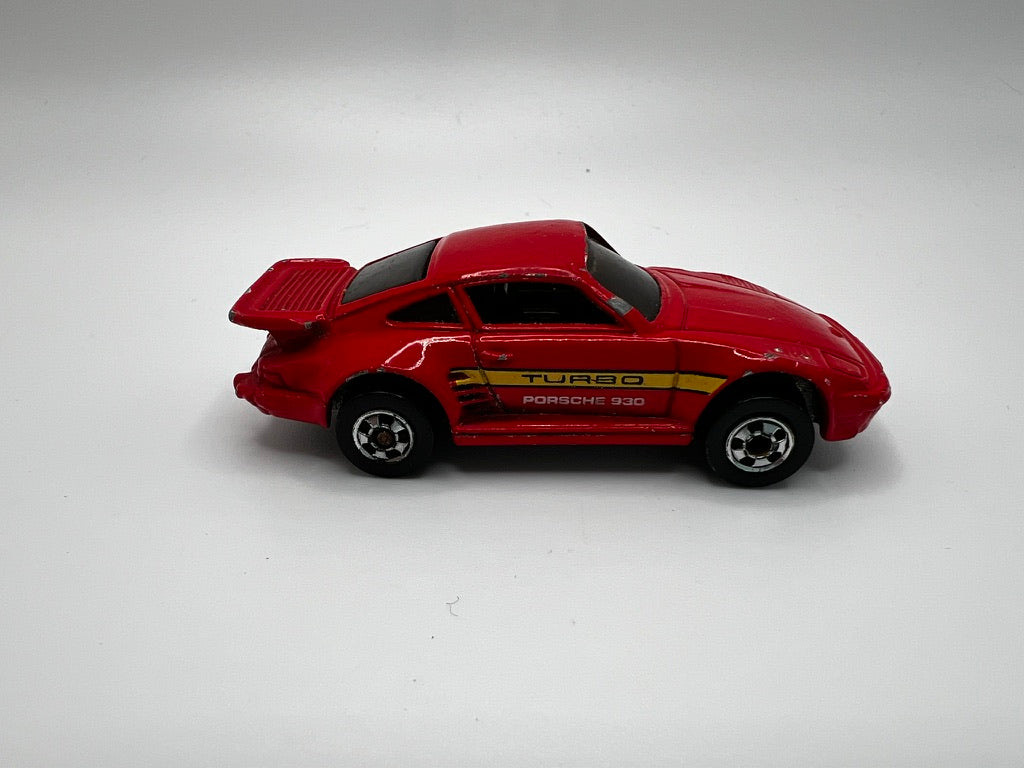 Hot Wheels 1989 Porsche 930 (red w/yellow tampo) loose