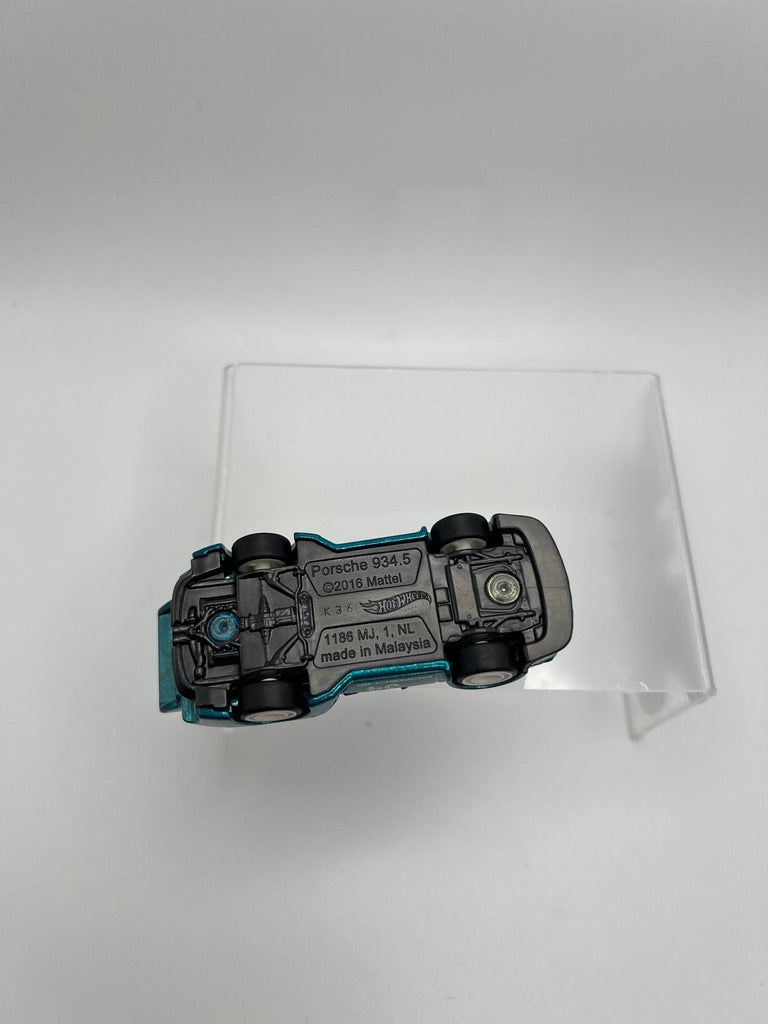 Hot Wheels Super Treasure Hunt STH Porsche 934.5 (loose)