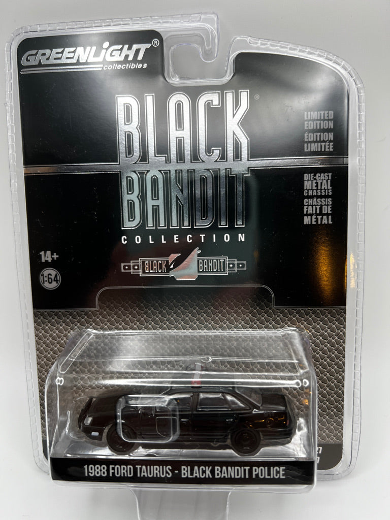 Greenlight Black Bandit Série 27 - Ford Taurus 1988 (Police des Bandits Noirs)