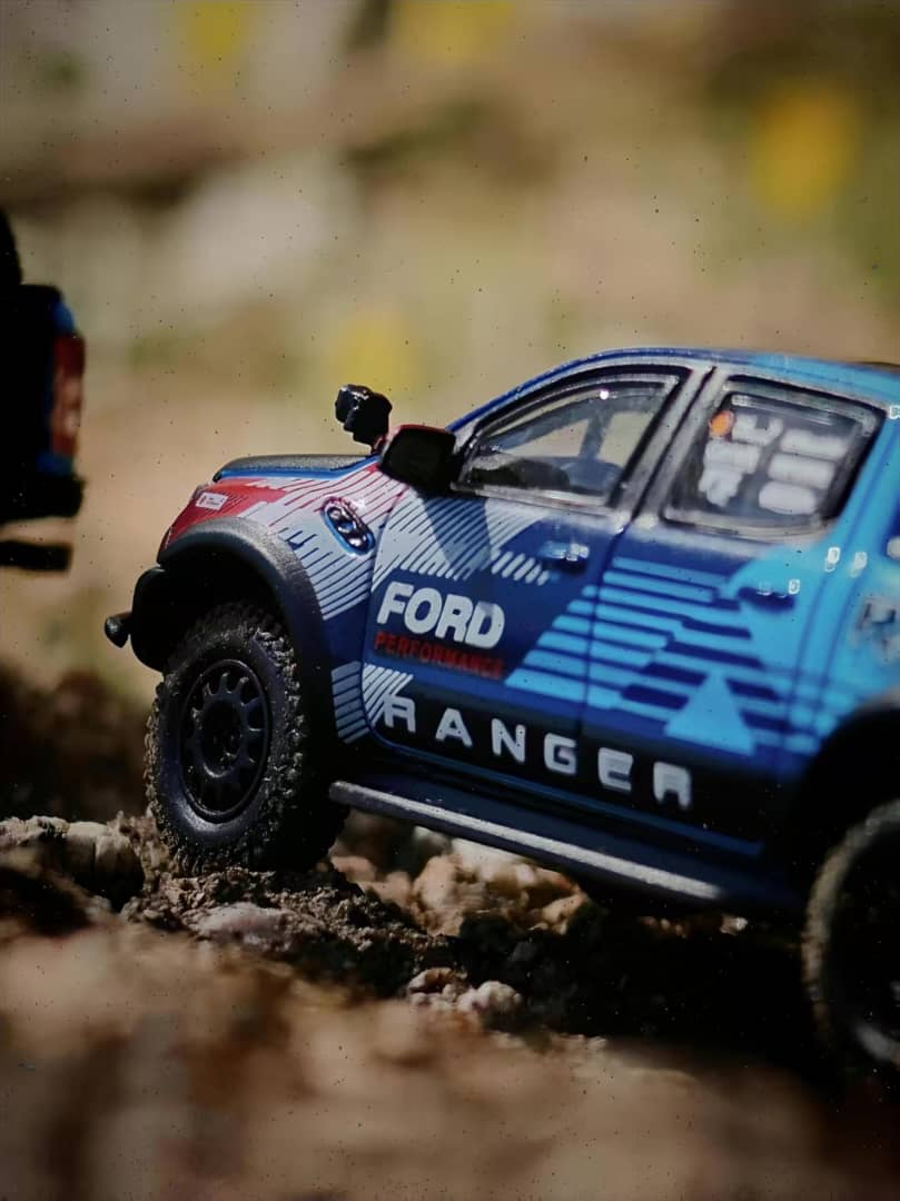 (PREORDER) MK Miniatures Ford Ranger Raptor 2024 Baja racing (Blue w/lgraphics)
