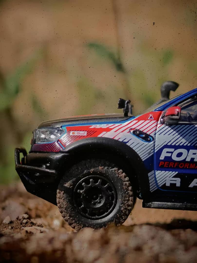 (PREORDER) MK Miniatures Ford Ranger Raptor 2024 Baja racing (Blue w/lgraphics)