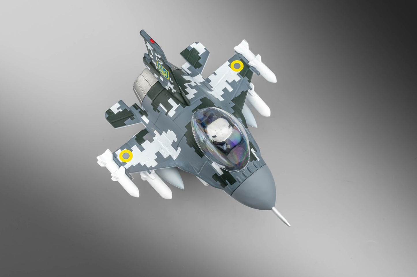 (PREORDER) Fortune Leopard Fighter Jet Q version QF16 (Camouflage)