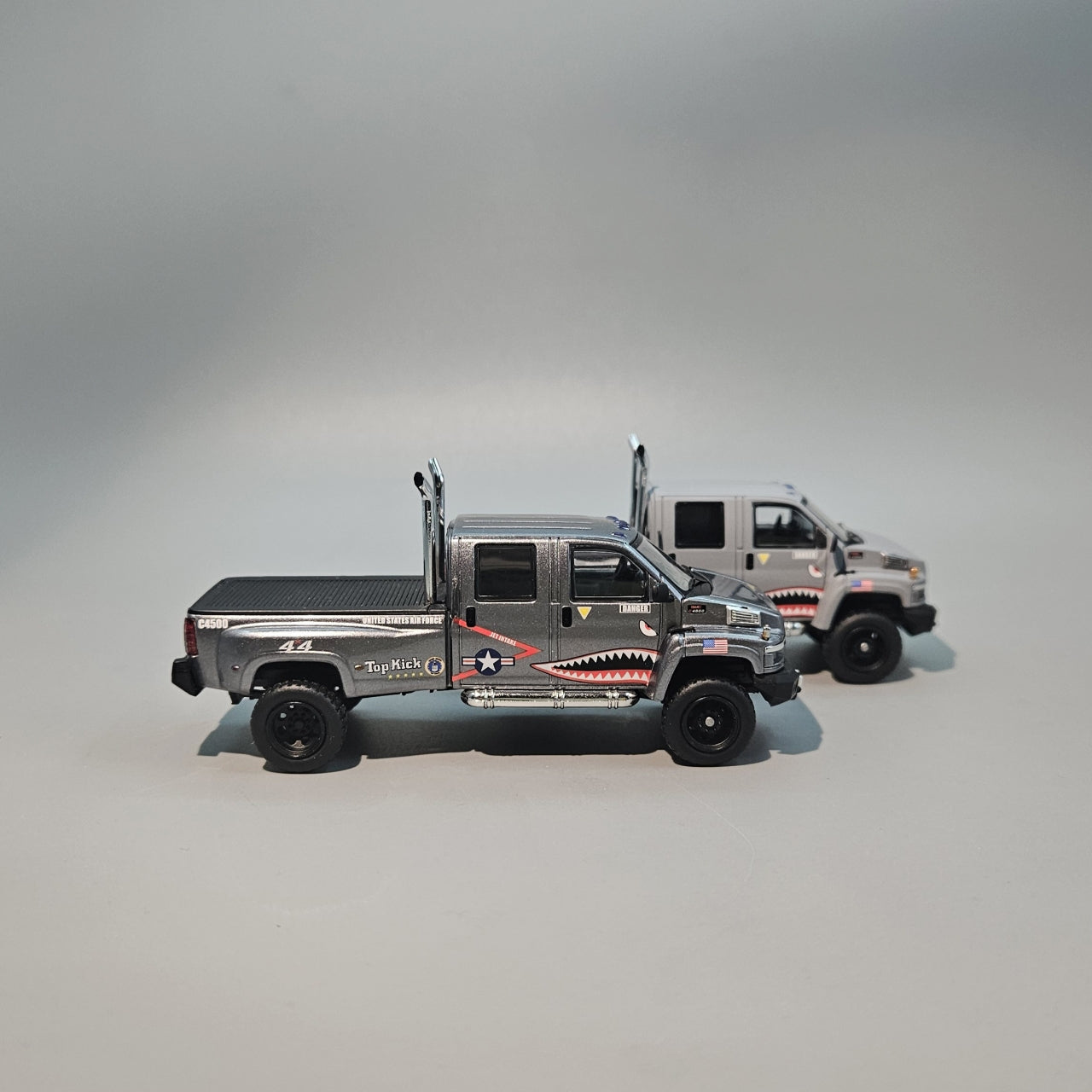 GOC GMC TOPKICK C4500 (The Grey Shark)