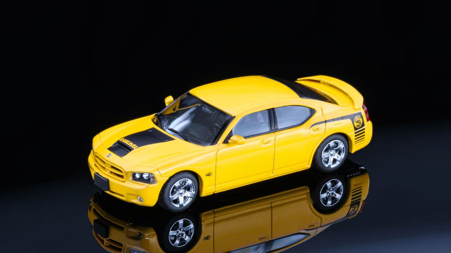 Rollin' 64 - Dodge Charger 08 R/T (Super Bee Yellow)