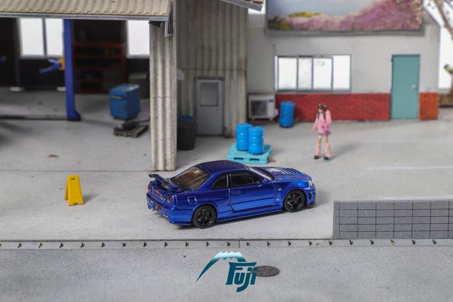 (PREORDER) Fuji Nissan Skyline R34, GT-R Nismo Z-Tune High-end Version (Bayside Blue)