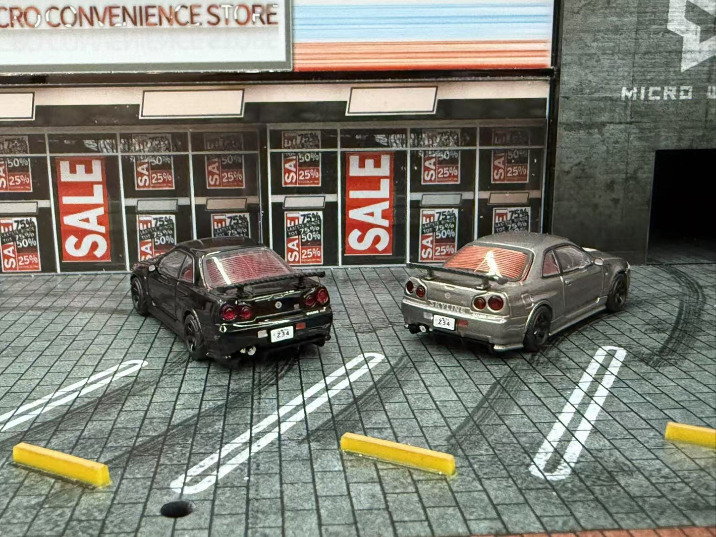 (PREORDER) DM MODEL Nissan Skyline GT-R R34 (RHD) Black
