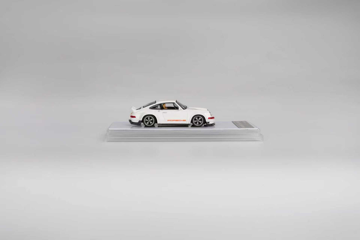 (PREORDER) Zincit Model Porsche 911 Singer Coupe (Creamy Apricot)