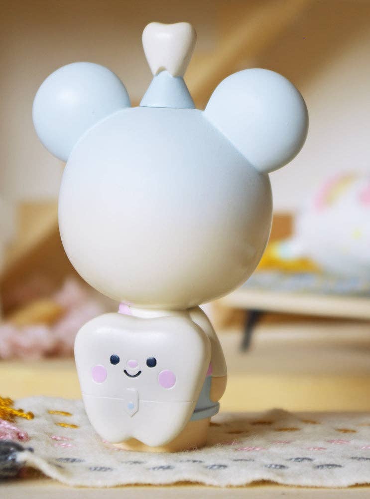 Momiji - Tooth Mouse