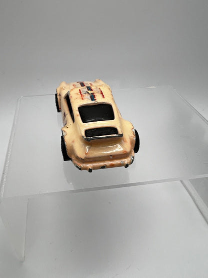 Hot Wheels 1974 Color Racers Porsche Turbo 911 (worn condition)