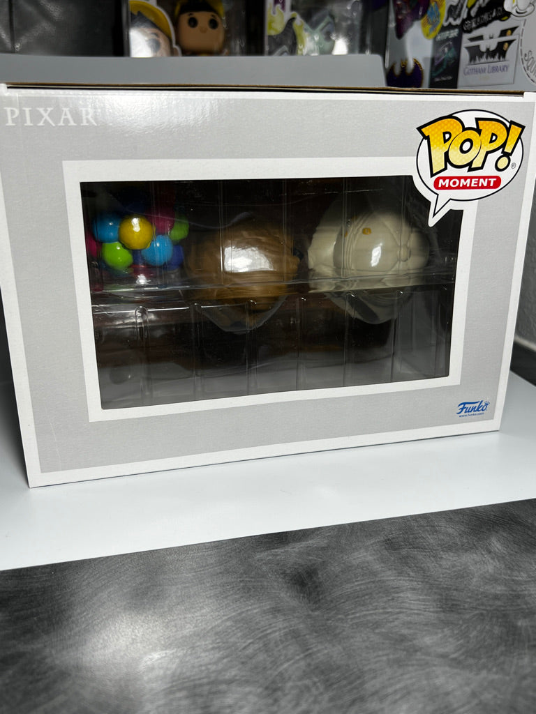 Funko Pop! Disney Moment - Up! - Carl & Ellie w/balloon cart (Box Lunch Exclusive)