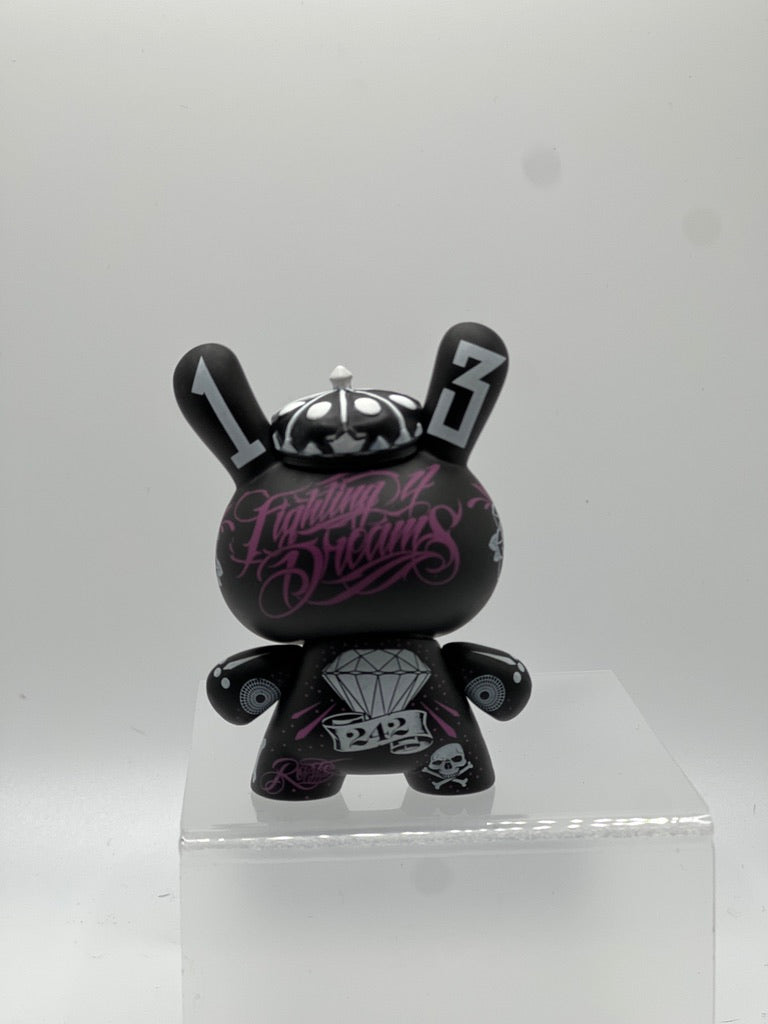 Kidrobot Art of War Dunny série : Capodastre de Sam Fout (2/20)