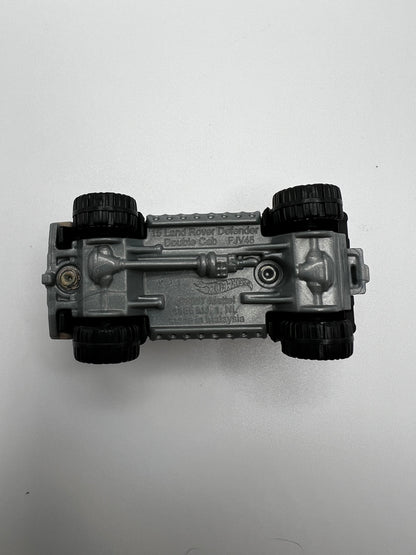 Hot Wheels '15 Land Rover Defender Double Cab FEP