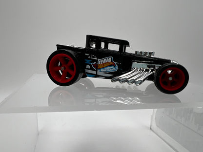 Hot Wheels Dream Garage Bone Shaker (Black w/factory spun real riders)