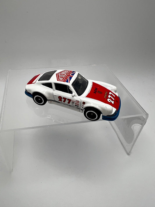 Hot Wheels Retro Racer Magnus Walker '71 Porsche 911 (Unspun)