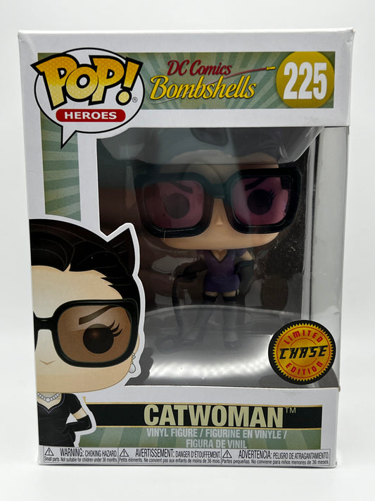 Funko Pop! DC - Catwoman (Bombshells) (Purple) Chase
