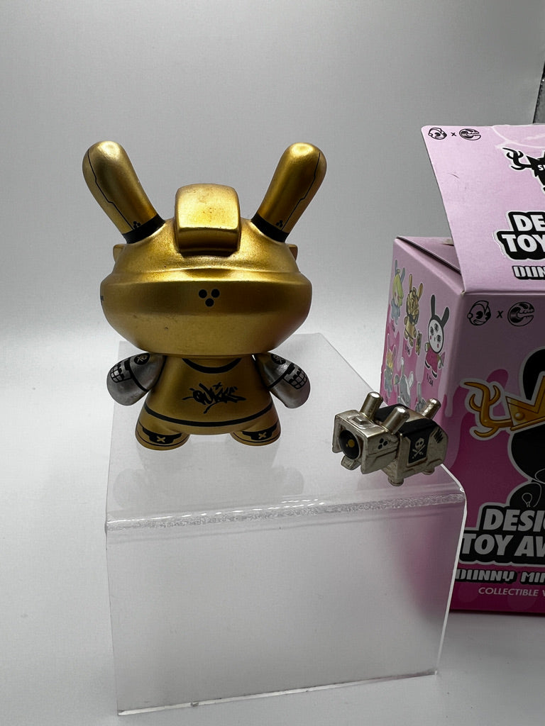 Kidrobot Art of War Dunny série : Capodastre de Sam Fout (2/20)