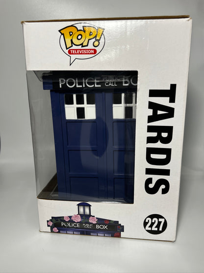 Funko Pop! TV - Doctor Who - Tardis (Clara Memorial)