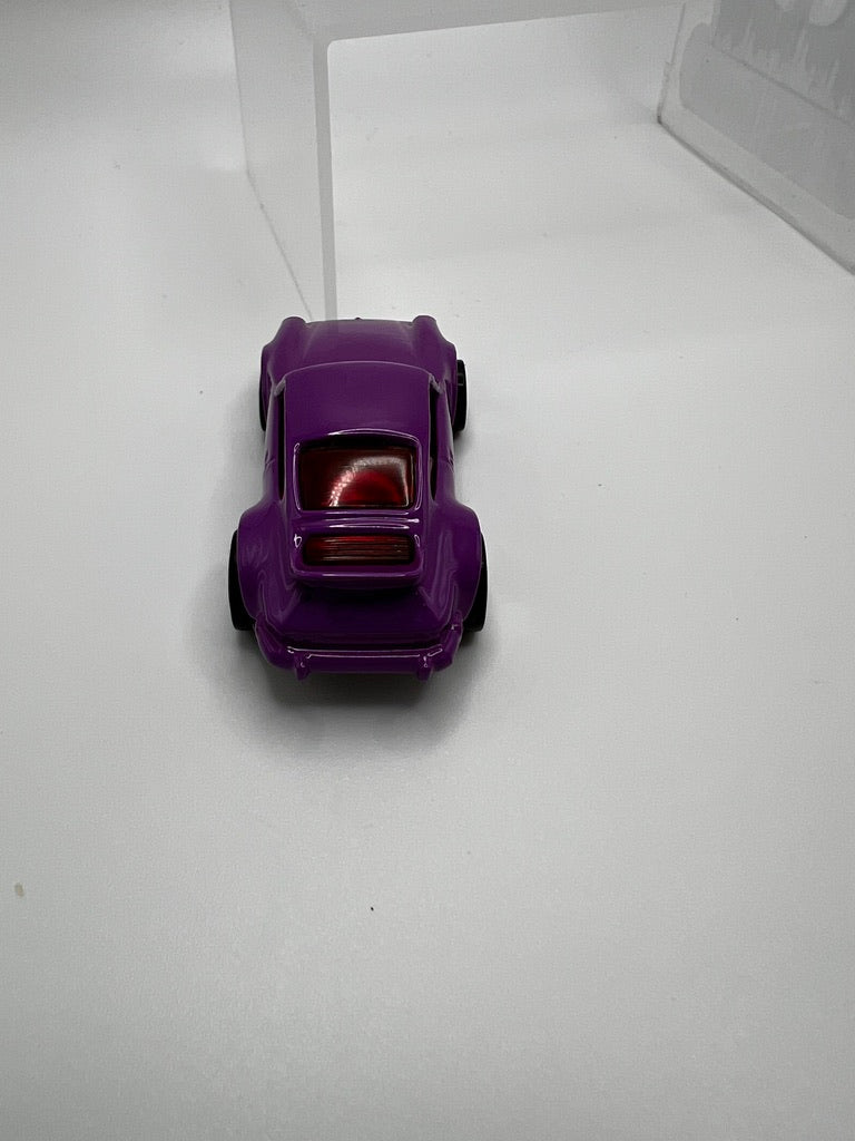 Hot Wheels Toys R Us 10 Car Gift Set Exclusive - Porsche 911 (purple)