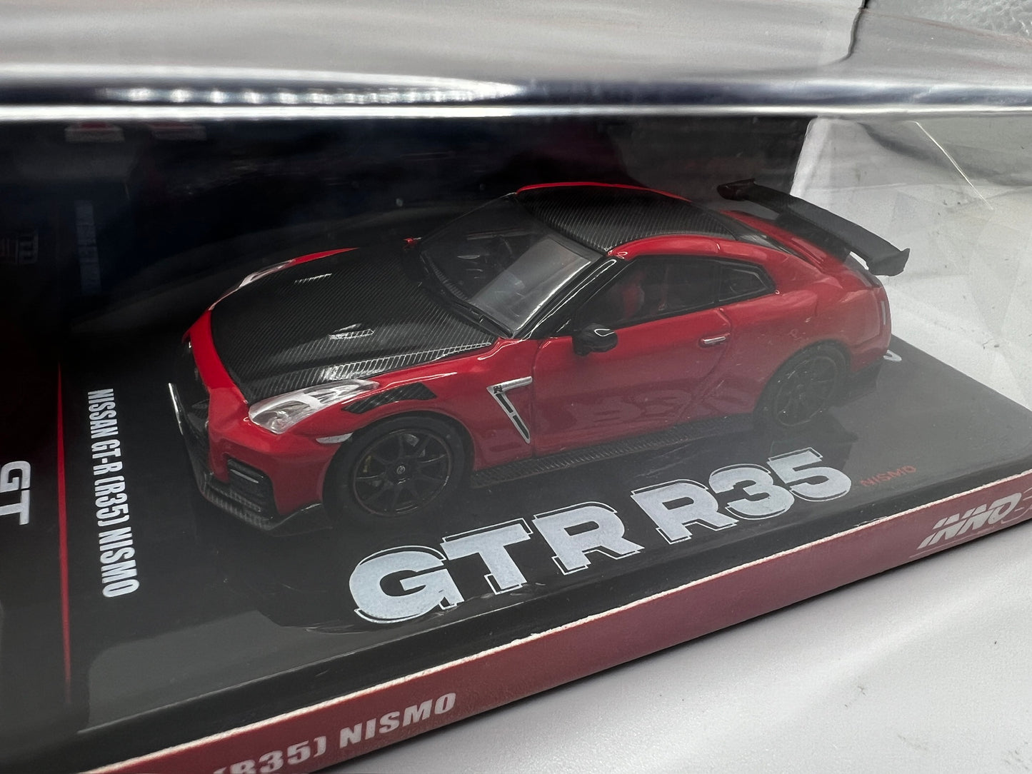 Inno64 - Nissan GT-R (R35) Nismo (Red)