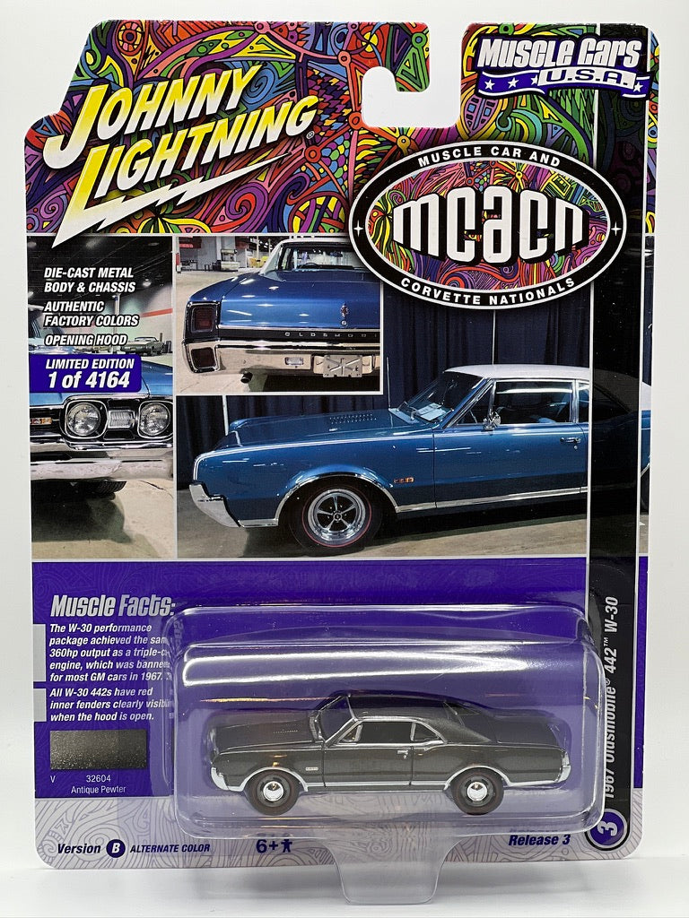 Johnny Lightning Muscle Cars USA – MCACN #3/6 – 1967 Oldsmobile 442 W-30 (étain antique)