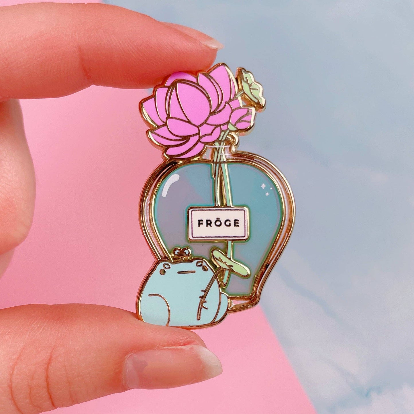 Rainylune Collectible Pin - Perfume Frog Pin