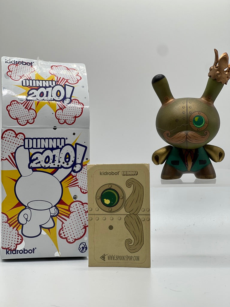 Kidrobot Dunny 2010! Series - The Self-Stoking Flunky Engine Dunny