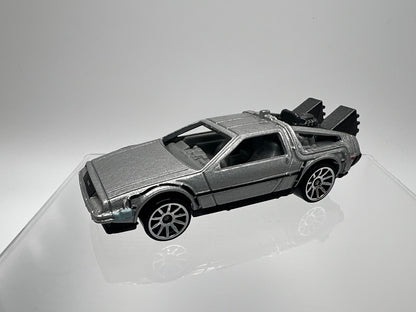 Hot Wheels 2011 HW Premiere - Back to the Future Time Machine (error)