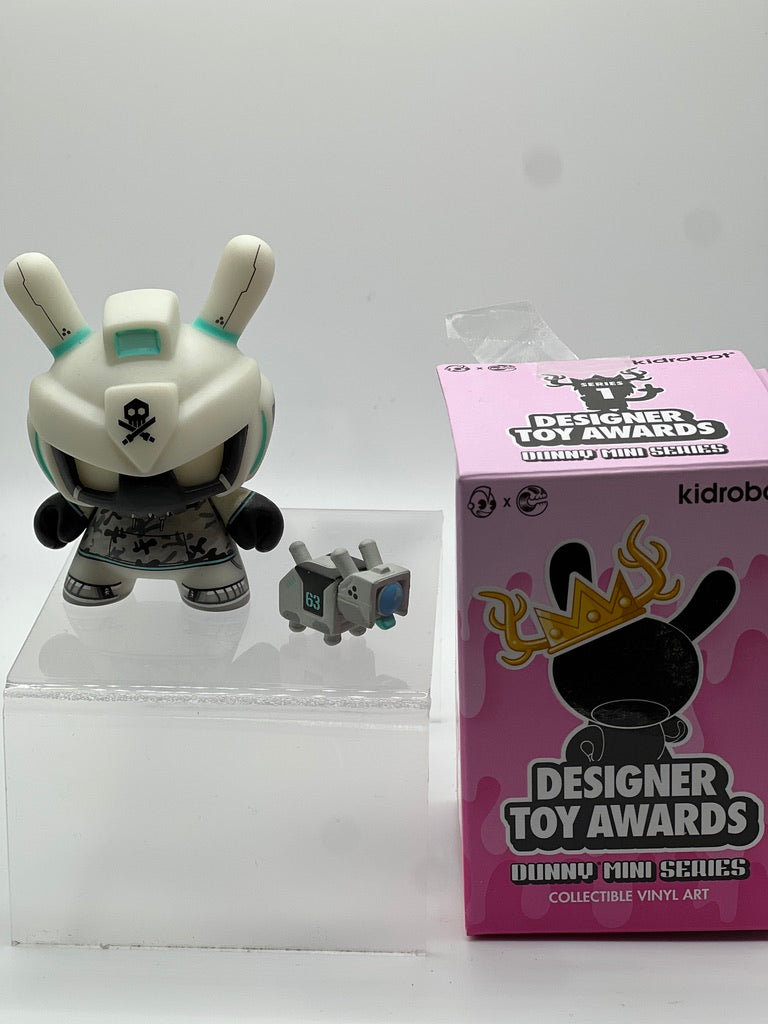 Kidrobot Art of War Dunny série : Capodastre de Sam Fout (2/20)