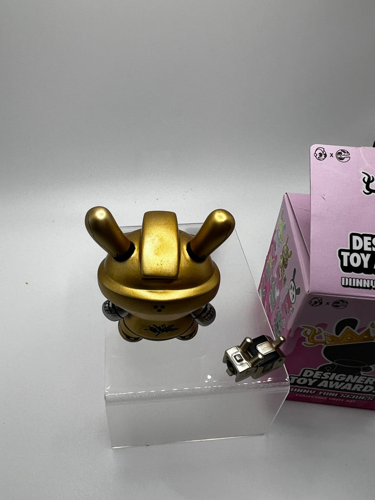 Kidrobot Art of War Dunny série : Capodastre de Sam Fout (2/20)