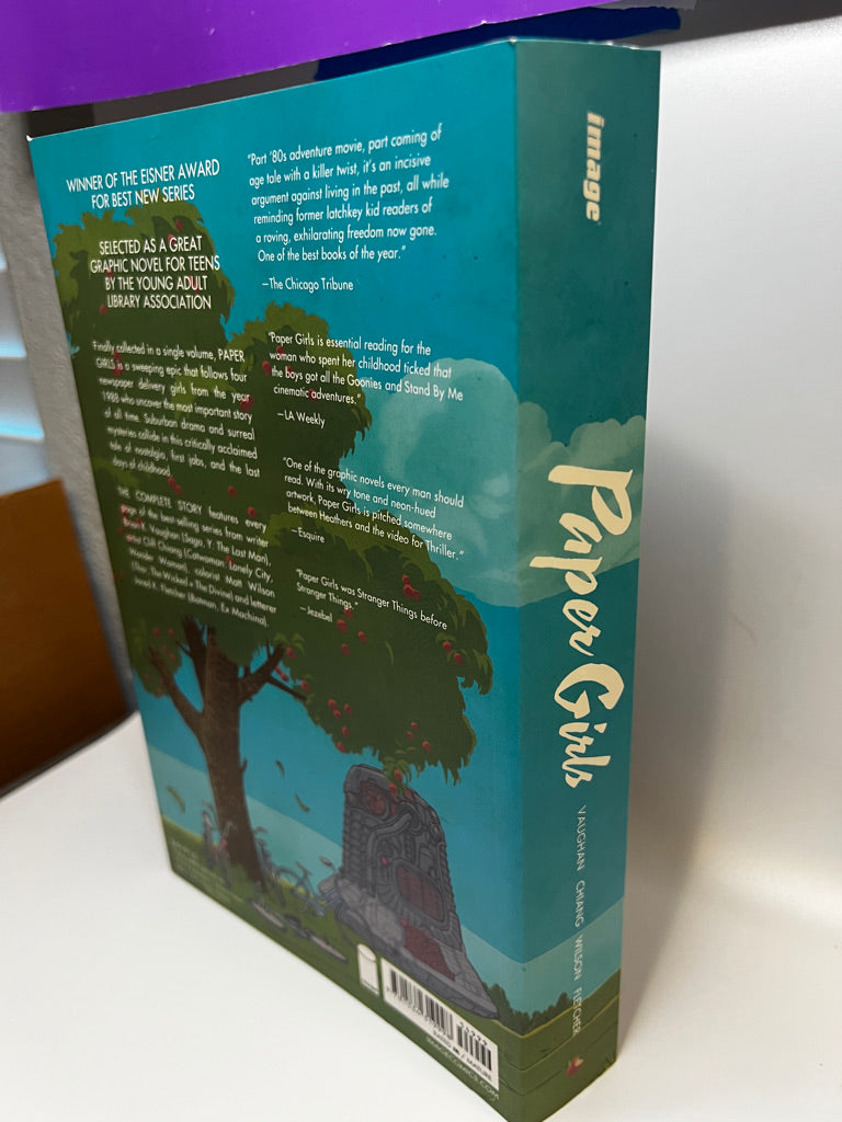 Papergirls: The Complete Series - Paperback