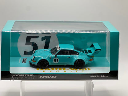 Tarmac RWB "Backdate" Rouge avec rayures noires "RAUH-Welt BEGRIFF" (échelle 1:43)