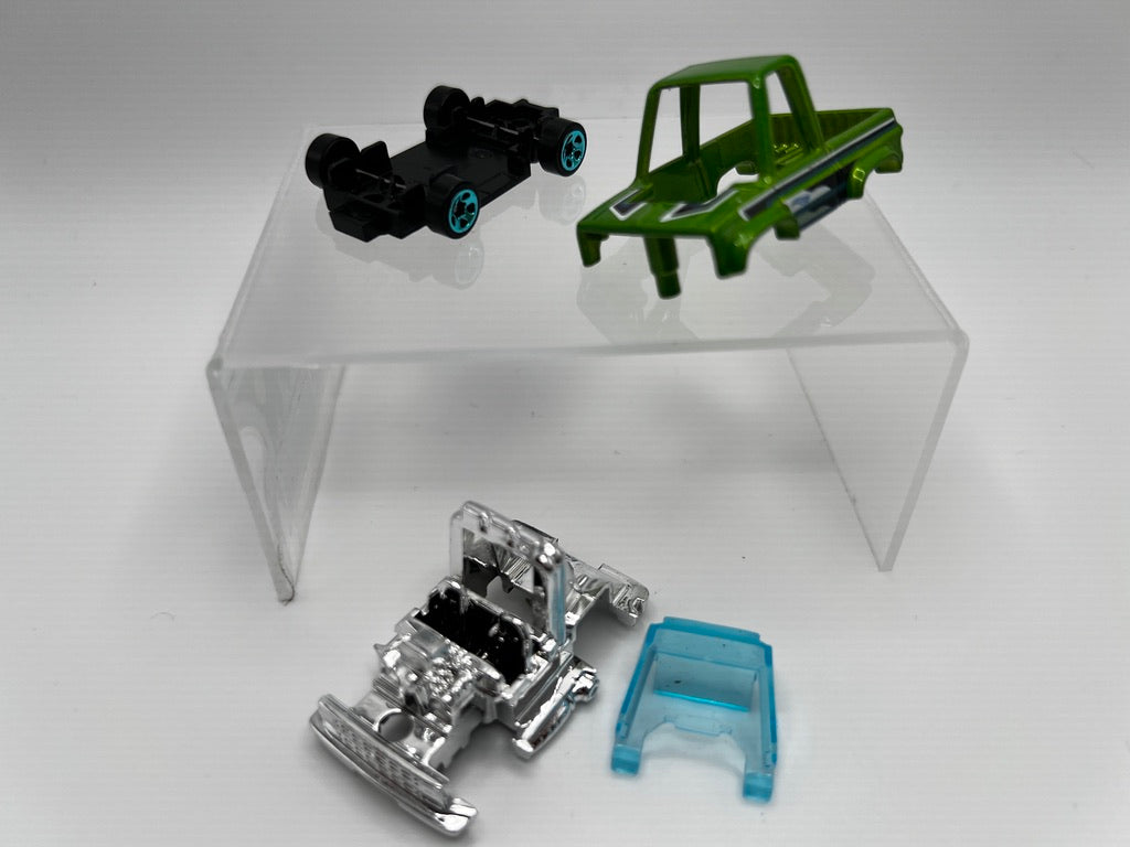 Hot Wheels Toon'd 83 Chevy Silverado (Green) UNSPUN
