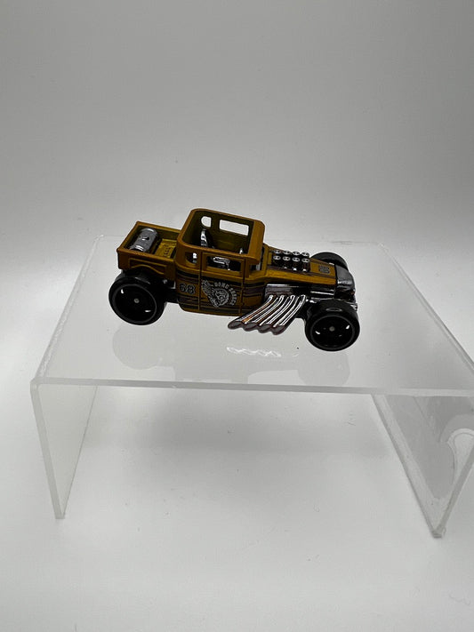 Hot Wheels Dream Garage Bone Shaker (Gold) unspun