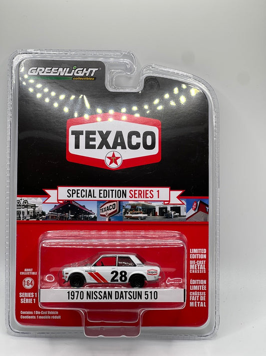 Greenlight - 1970 Nissan Datsun 510 - Texaco Special Edition Series 1